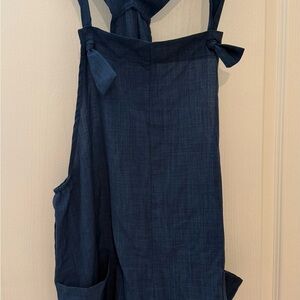 Stylish Blue Apron with Pockets